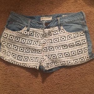 Low rise lace front shorts